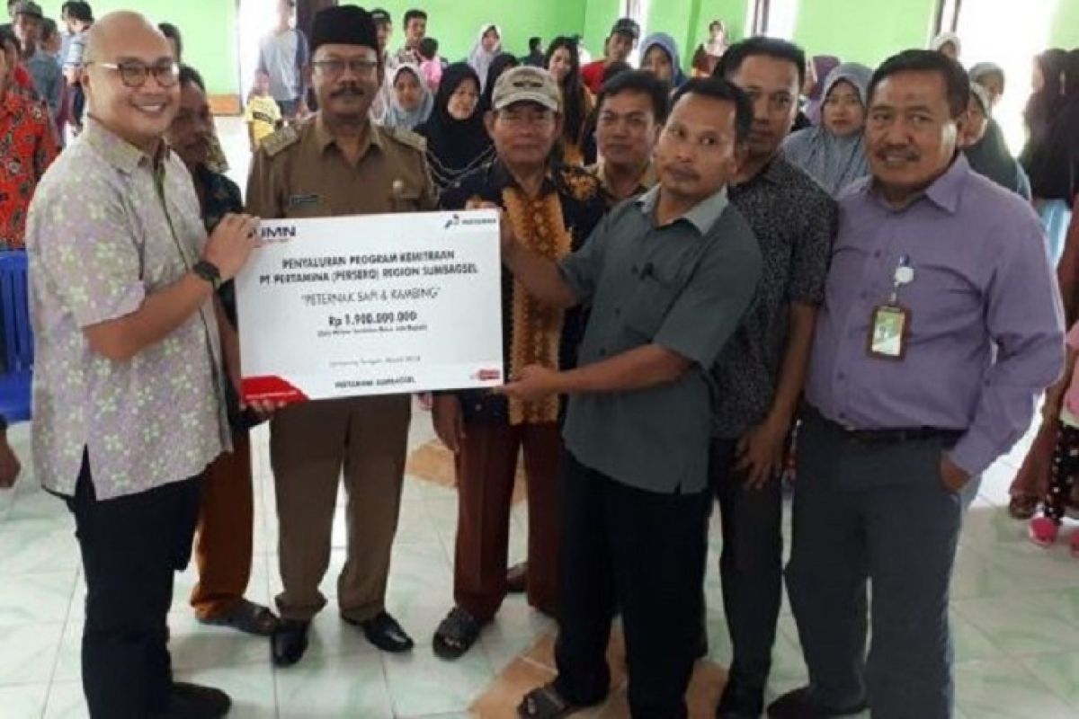 Peternak-Petambak Lampung terima dana kemitraan dari Pertamina