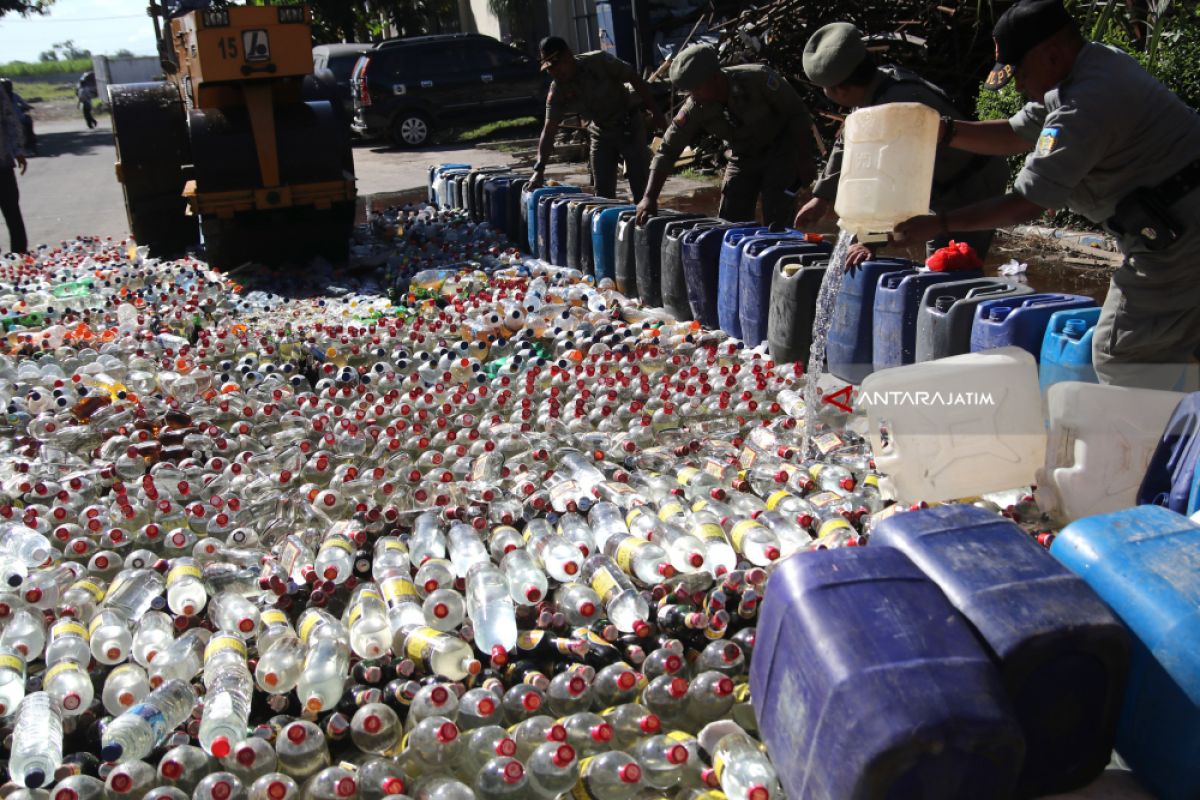 Polres Ponorogo Ungkap Dua Kasus Penjualan Minuman Keras