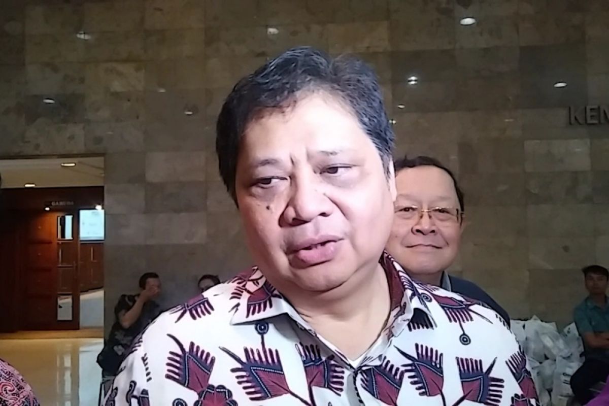 Pangsa pasar industri makanan dan minuman bergerak positif