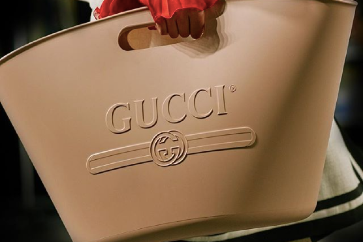 Tas baru Gucci disebut mirip ember pel sampai keranjang cucian