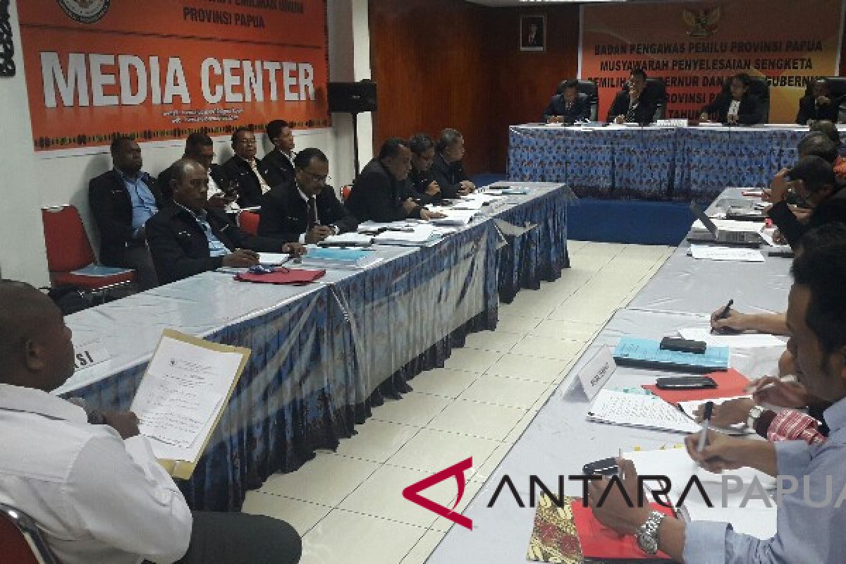 Bawaslu Papua gelar musyawarah penyelesaian sengketa pilgub