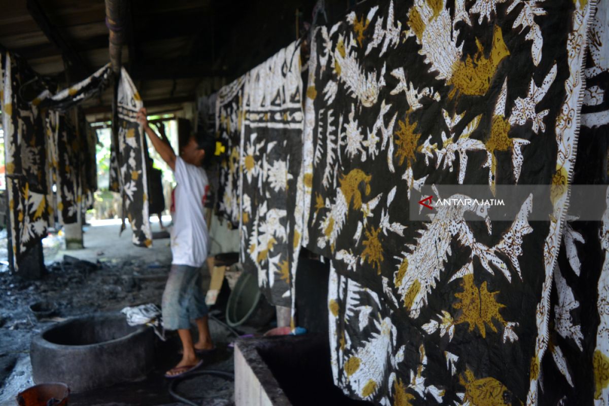 Universitas Madura akan membantu pemasaran Batik Pamekasan via digital