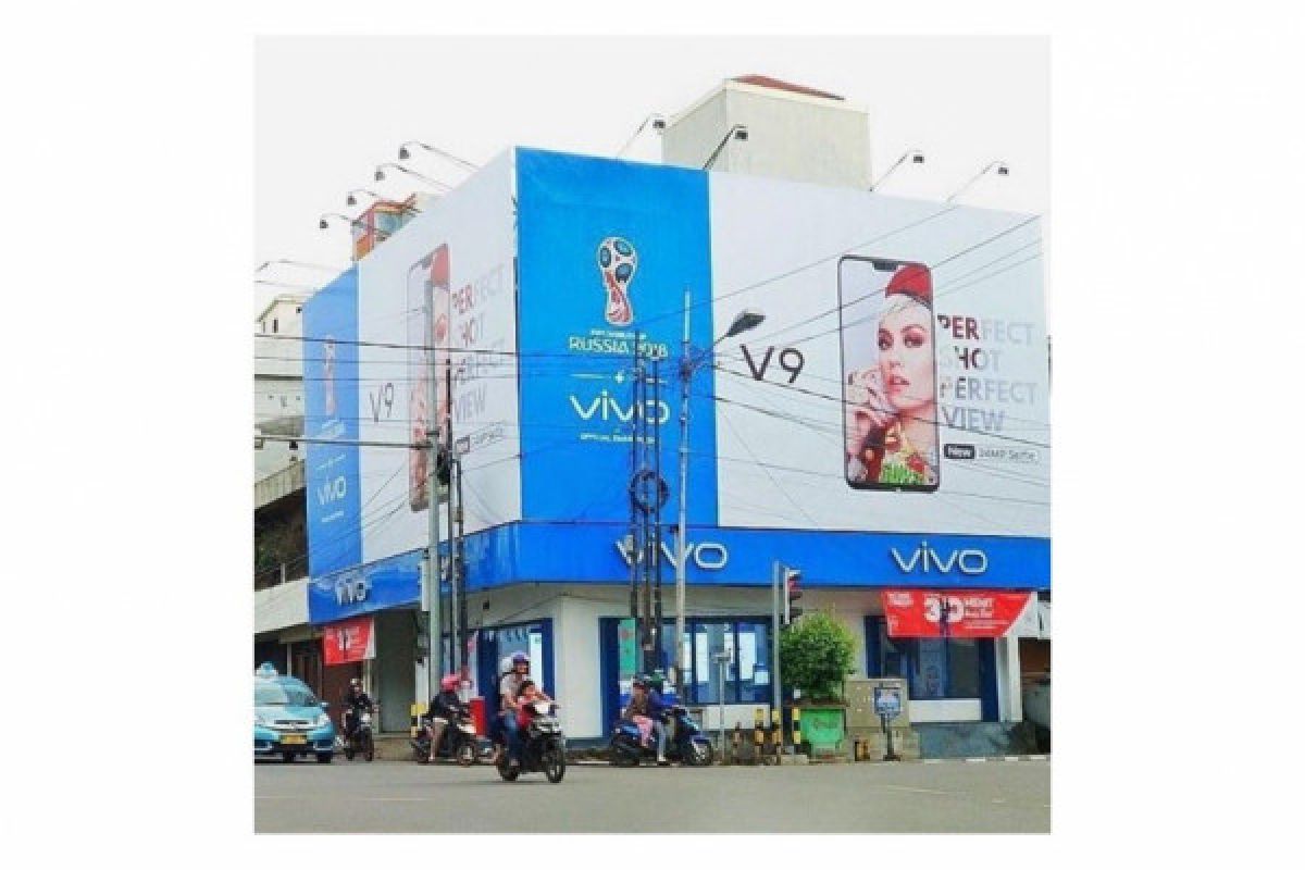 Iklan papan di Bangka Belitung ungkap penampakan Vivo V9