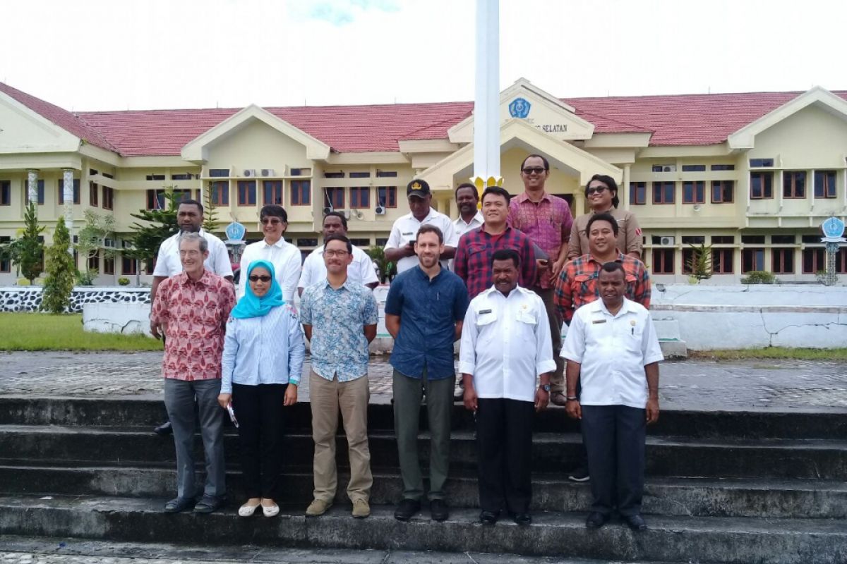 USAID Bantu Kelola Konservasi Perairan Sorong Selatan