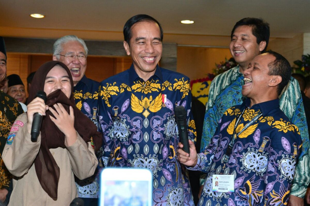 Presiden Jokowi: saya suka masakan Padang