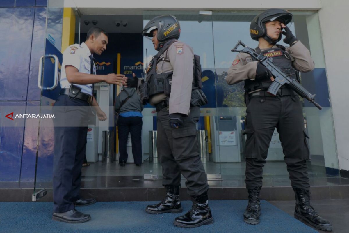 Kapolrestabes Surabaya Persilahkan Korban 