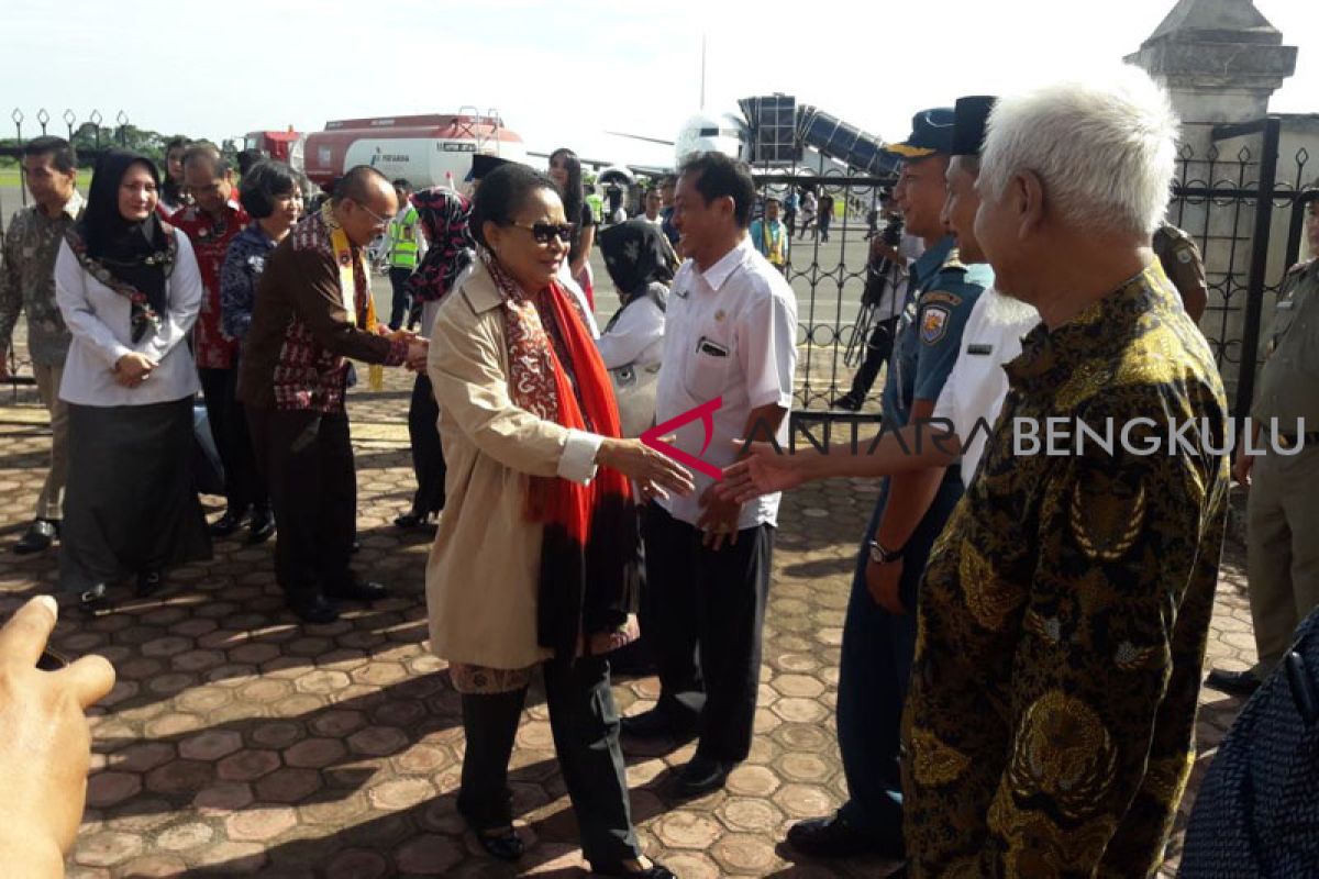 Kunjungan Menteri Yohana ke Bengkulu