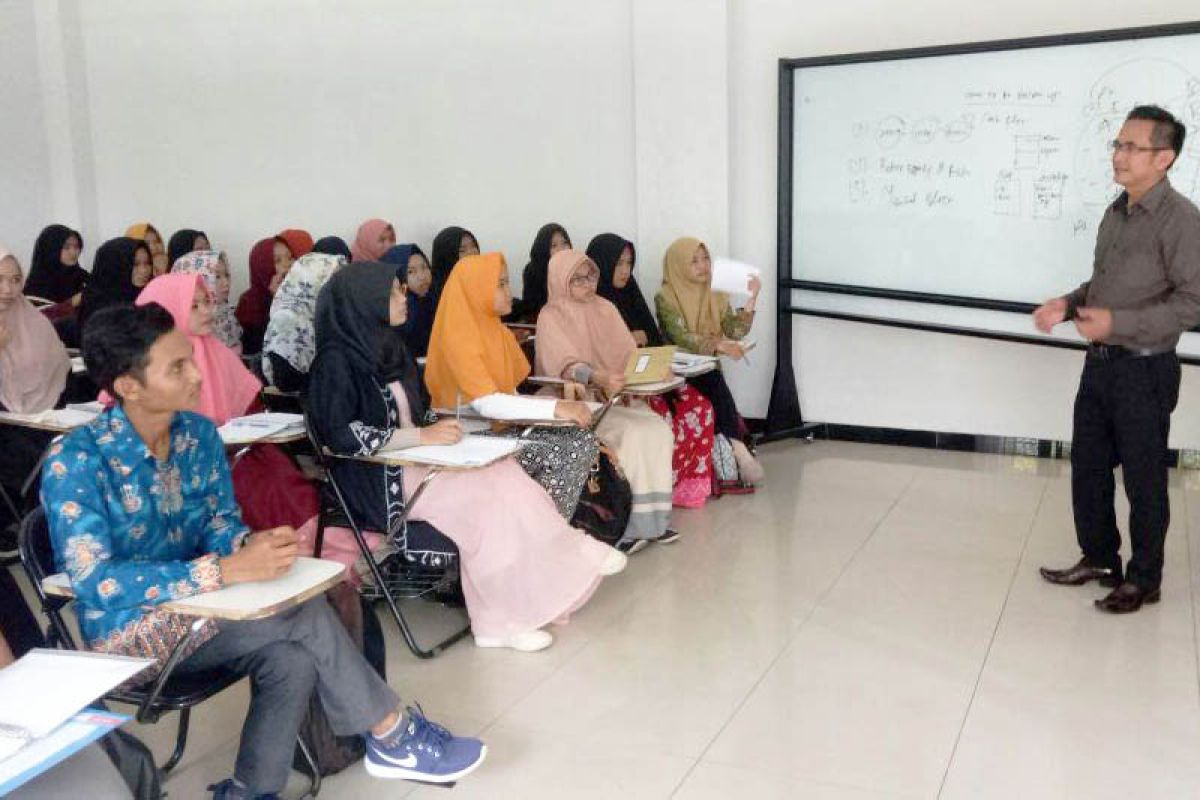 Inisiator optimistis Universitas Negeri Sampit segera berdiri