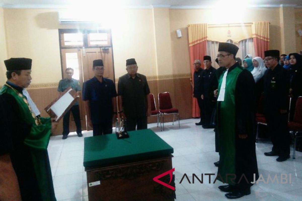 Abdan Khubban dilantik jadi ketua Pengadilan Agama Sengeti