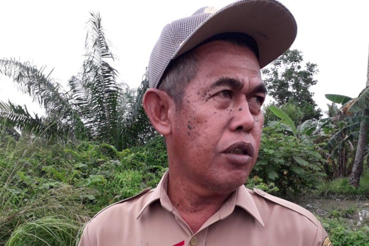 Pemkab Bangka Tengah keruk alur sungai