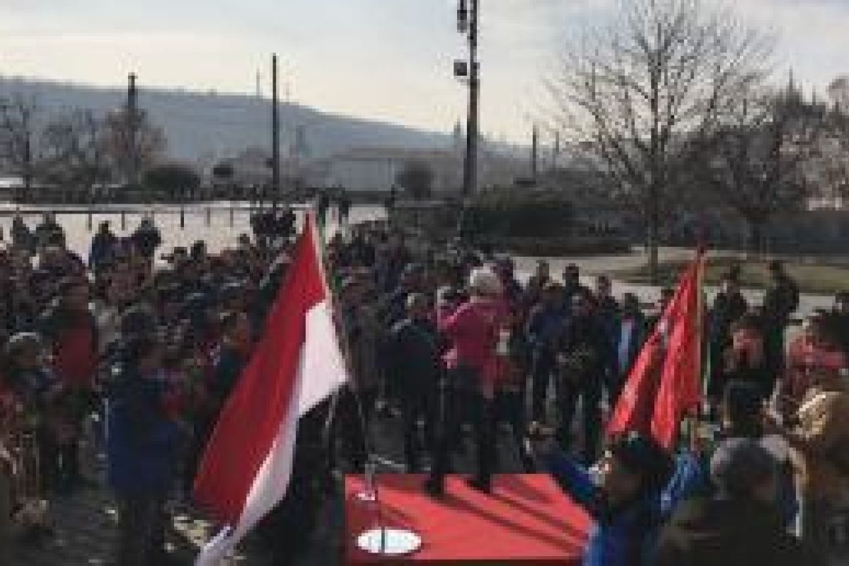 KBRI adakan "Flash Mob" angklung di Praha