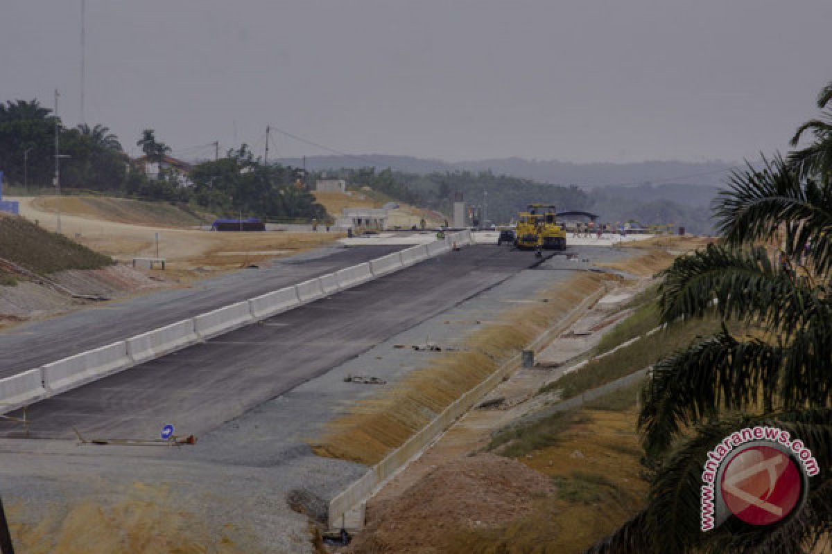 Hutama Karya yain tol Pekanbaru-Dumai beroperasi pada November 2019