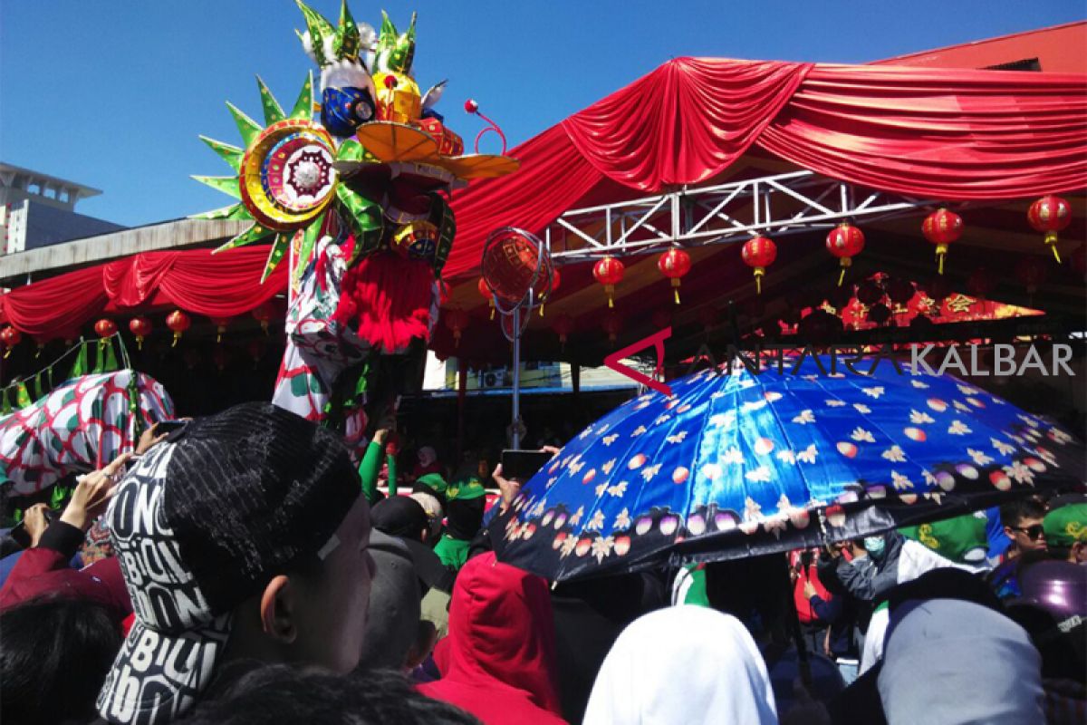 Pemkot Pontianak harapkan atraksi replika naga dongkrak wisman