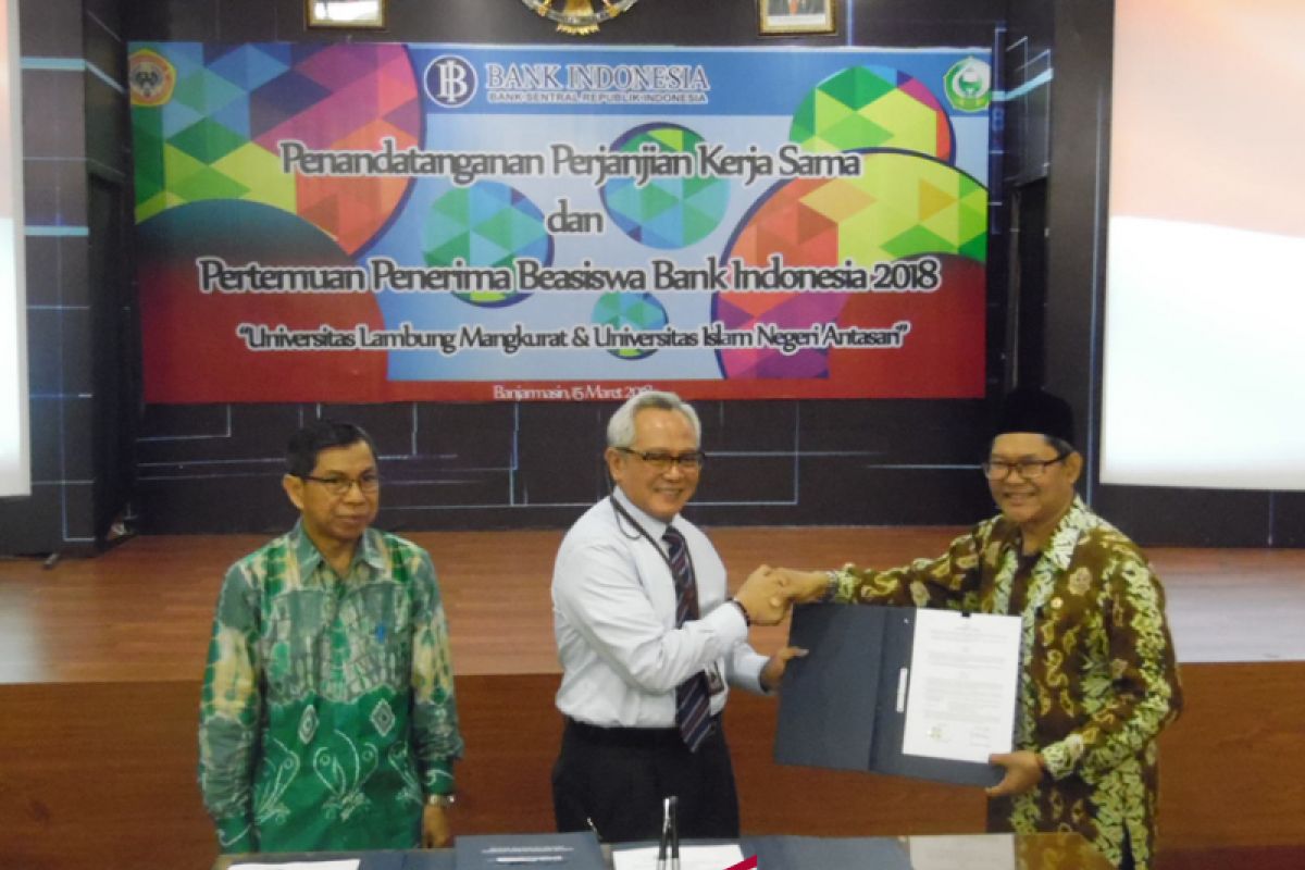 Bank Indonesia Berikan Beasiswa untuk Mahasiswa ULM