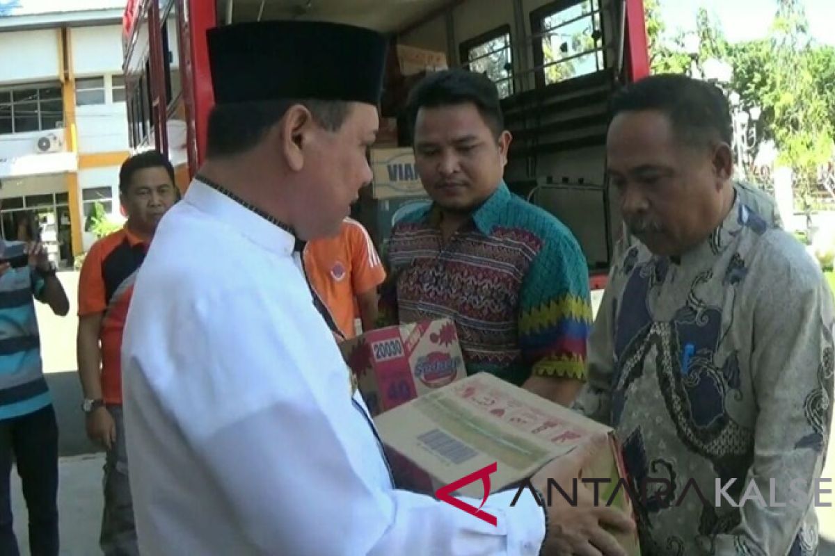 Kotabaru Menyiapkan Bantuan Sembako ke Pulau Sembilan