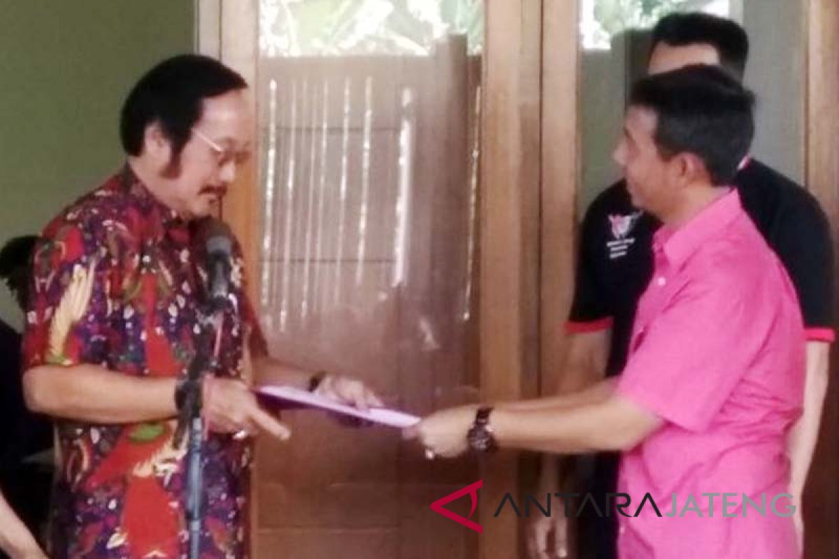 Simpatisan PDI Perjuangan Banyumas deklarasikan "Wonge Dhewek"