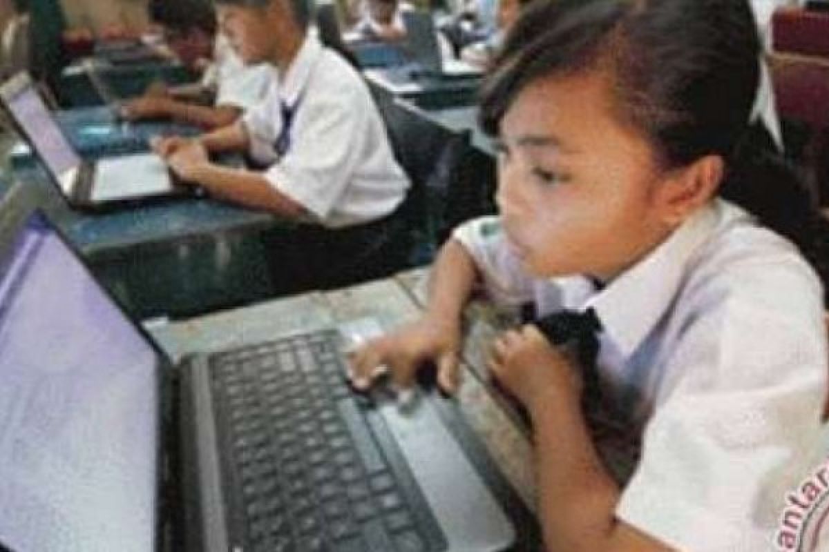 Disdikbud Siak Ajukan Permohonan Bantuan Komputer untuk UNBK SMP ke Pusat