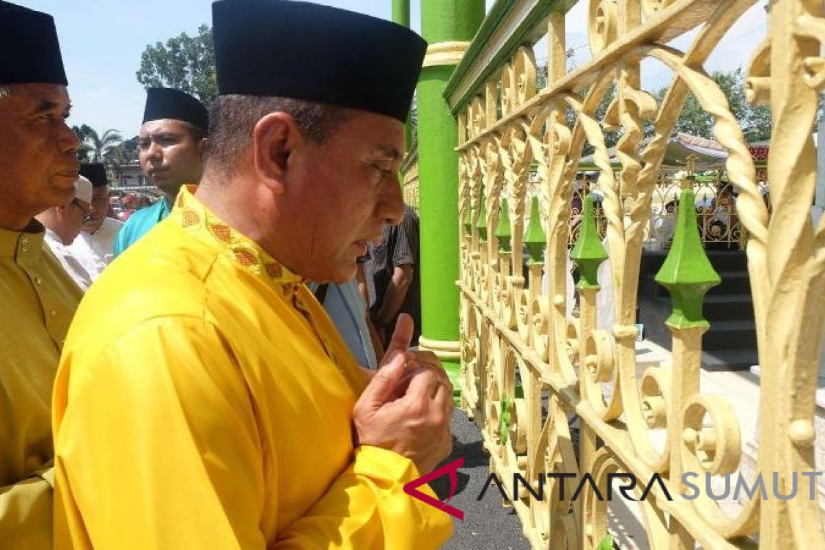 Edy Rahmayadi ziarahi makam Sultan Langkat