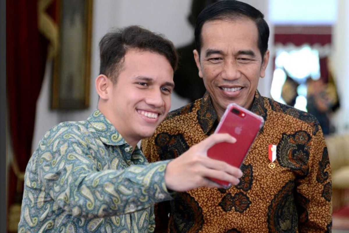 Susahnya menebak mempelai Jokowi dan juara Piala Dunia