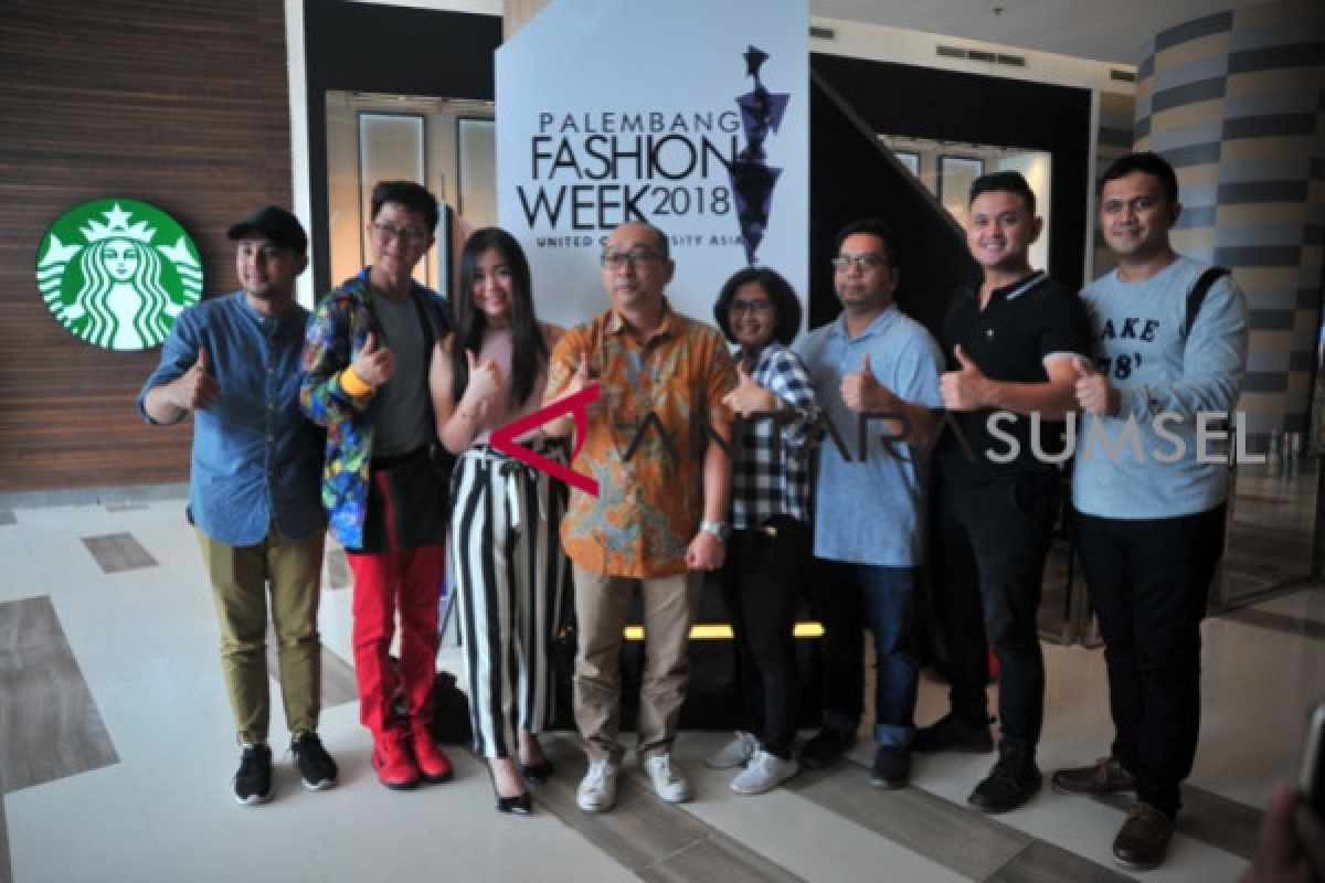 Palembang fashion week usung tema "United Diversity Asia"