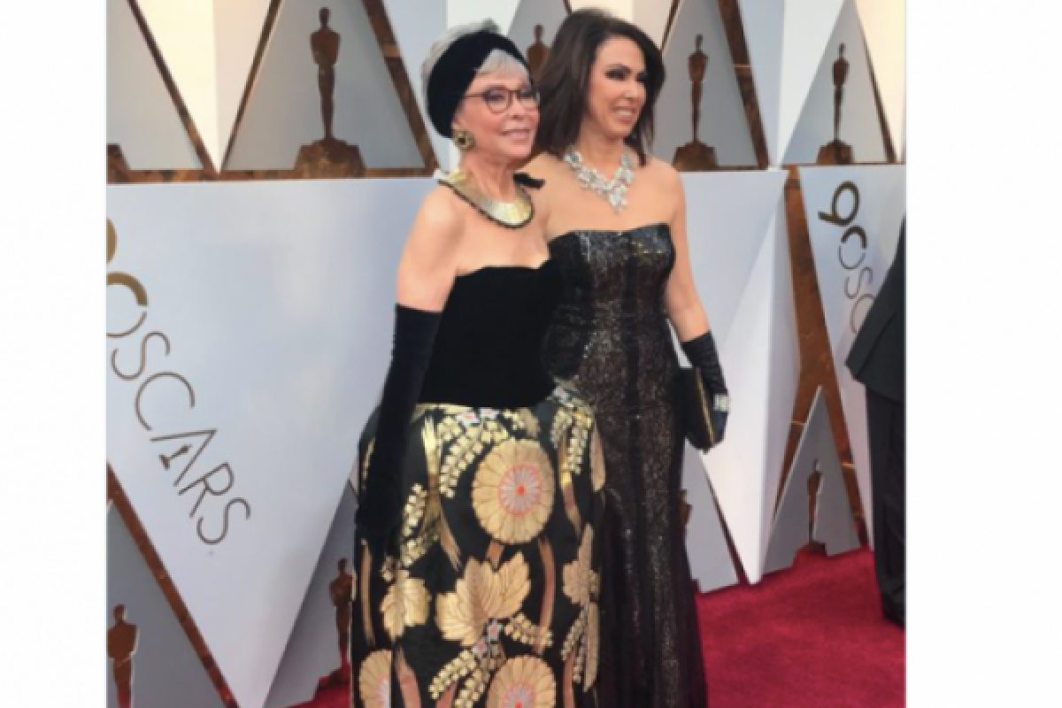 Rita Moreno pakai gaun Oscar 1962 hadiri  Academy Awards 2018