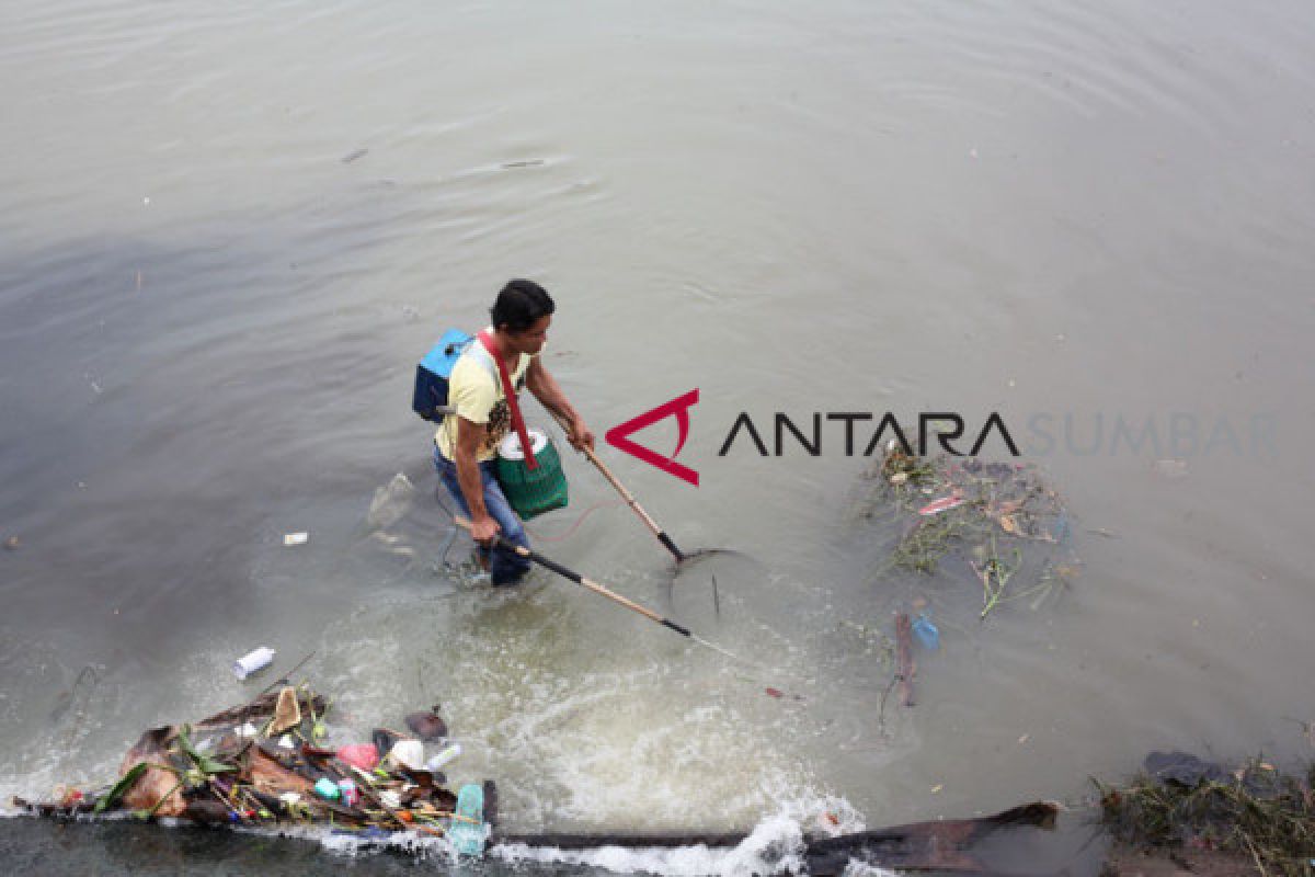 Faktor cuaca, produksi benih ikan di Temanggung turun drastis (VIDEO)