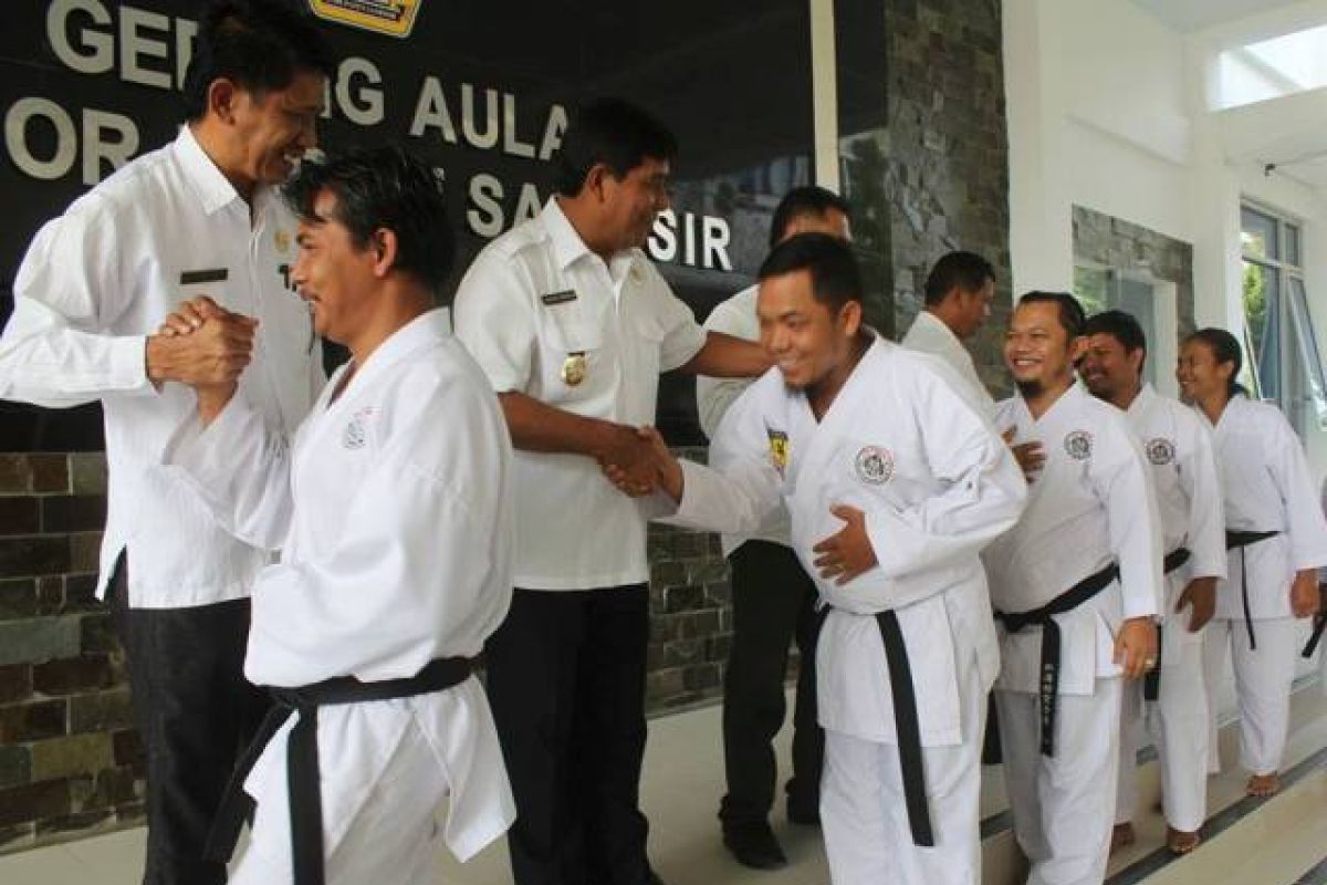 Karatedo Samosir ke Kejurda Sumut