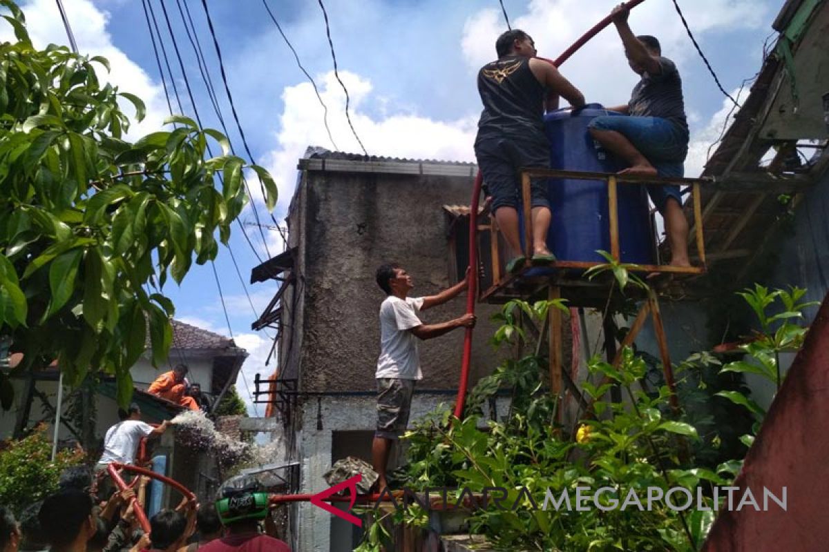 Kebakaran landa kawasan padat penduduk Kota Sukabumi