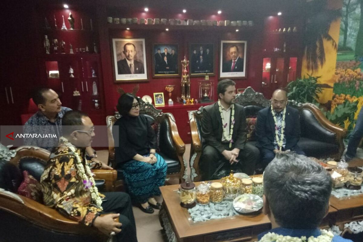 DPRD Surabaya Jajaki Kerja Sama dengan Hungaria