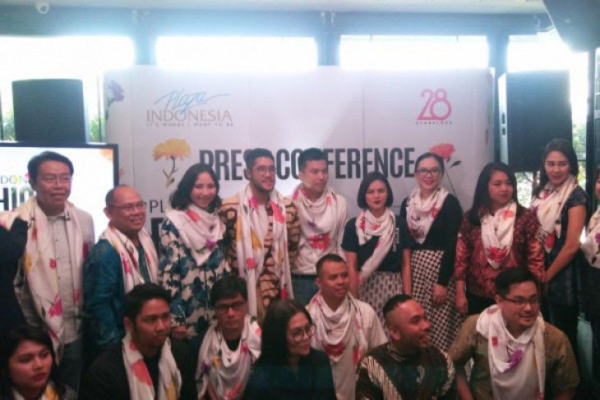 Perancang Indonesia hadirkan ragam kain tradisiojnal jadi koleksi kekinian