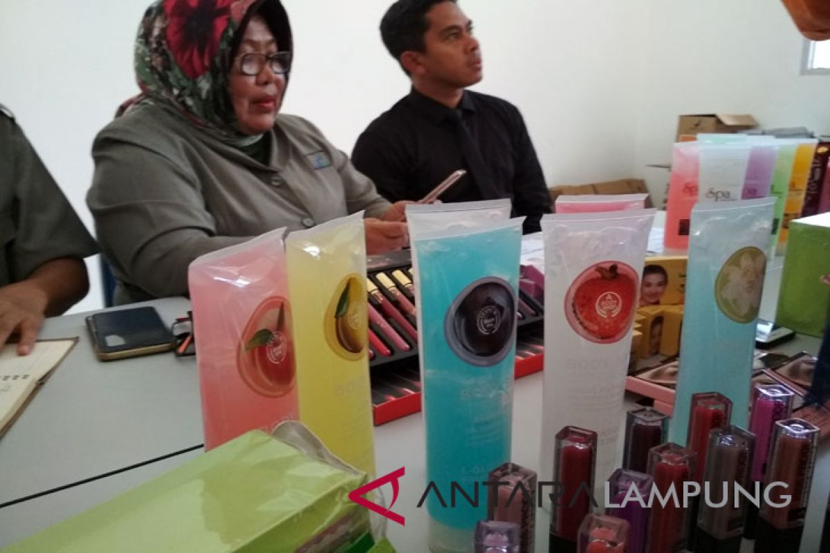 Kosmetik ilegal dimusnahkan di Abdya