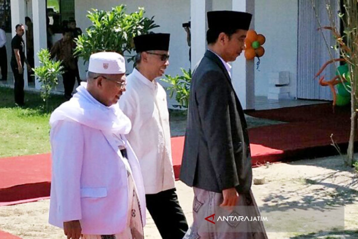 Jokowi Hadiri Peluncuran LKSM An Nawawi Serang