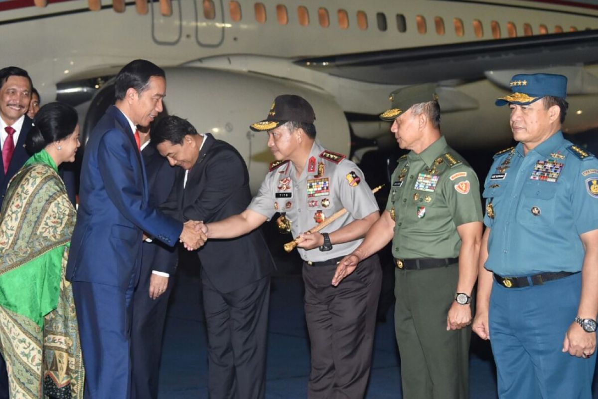 Jokowi Tiba di Tanah Air dari Australia-Selandia Baru (Video)