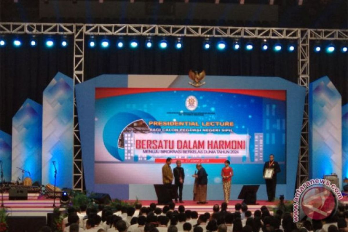 Permainan angklung Jokowi bersama ribuan CPNS peroleh rekor MURI