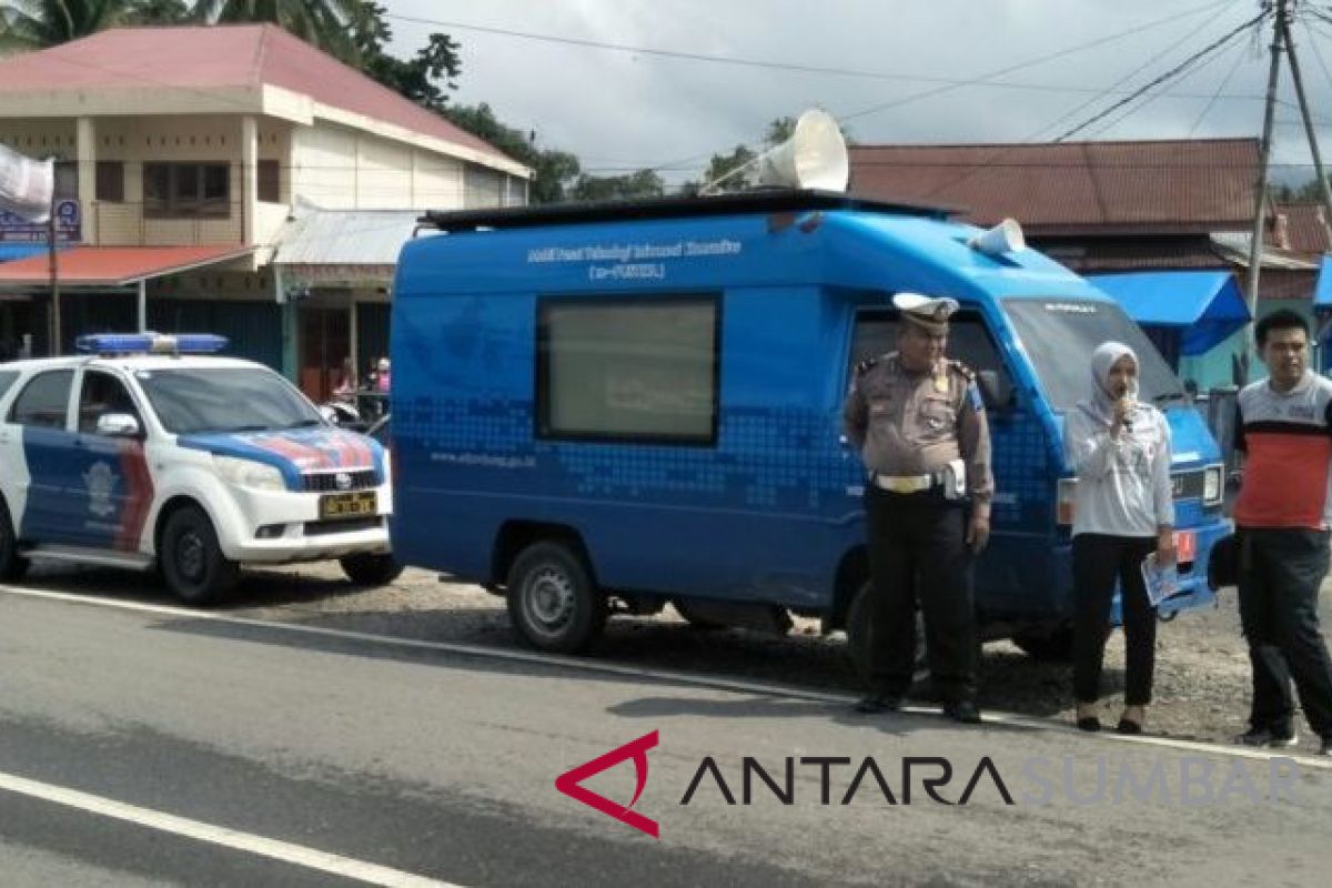 Polres Sijunjung beri imbauan di jalan, rangkaian operasi Singgalang 2018