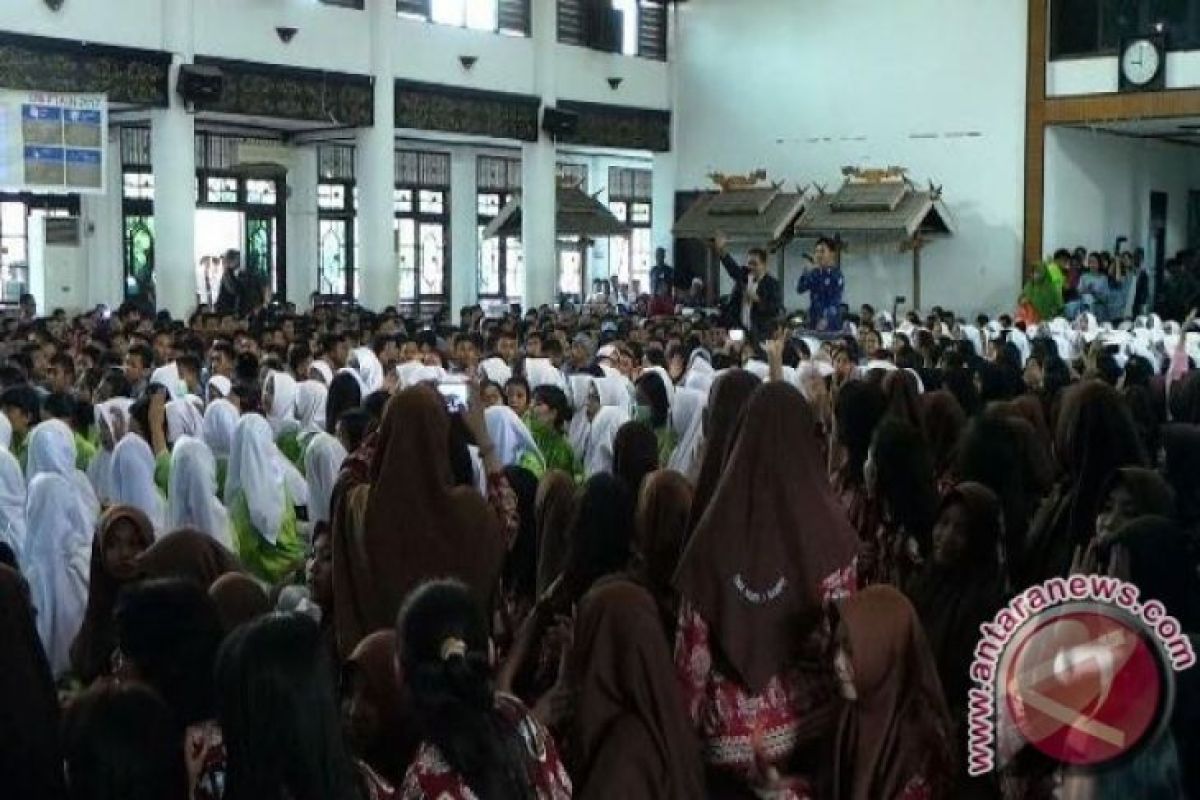 Pelajar Pelopor Budaya Toleran Pemberantasan Narkoba