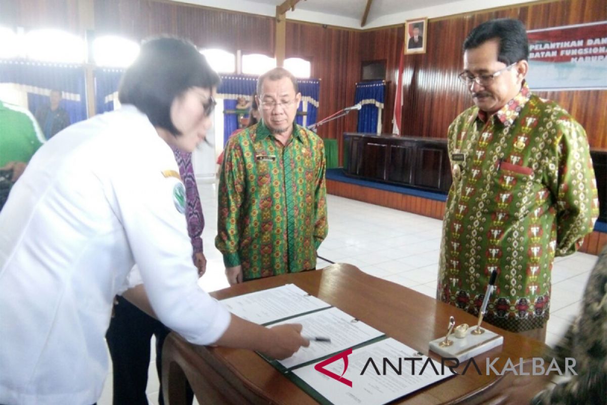 15 pejabat fungsional Kapuas Hulu dilantik