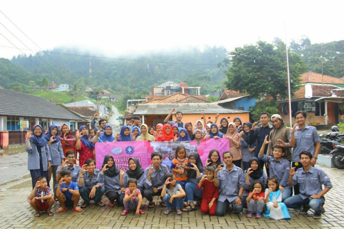 Mahasiswa IPB beri pelatihan pengolahan produk perikanan untuk masyarakat desa