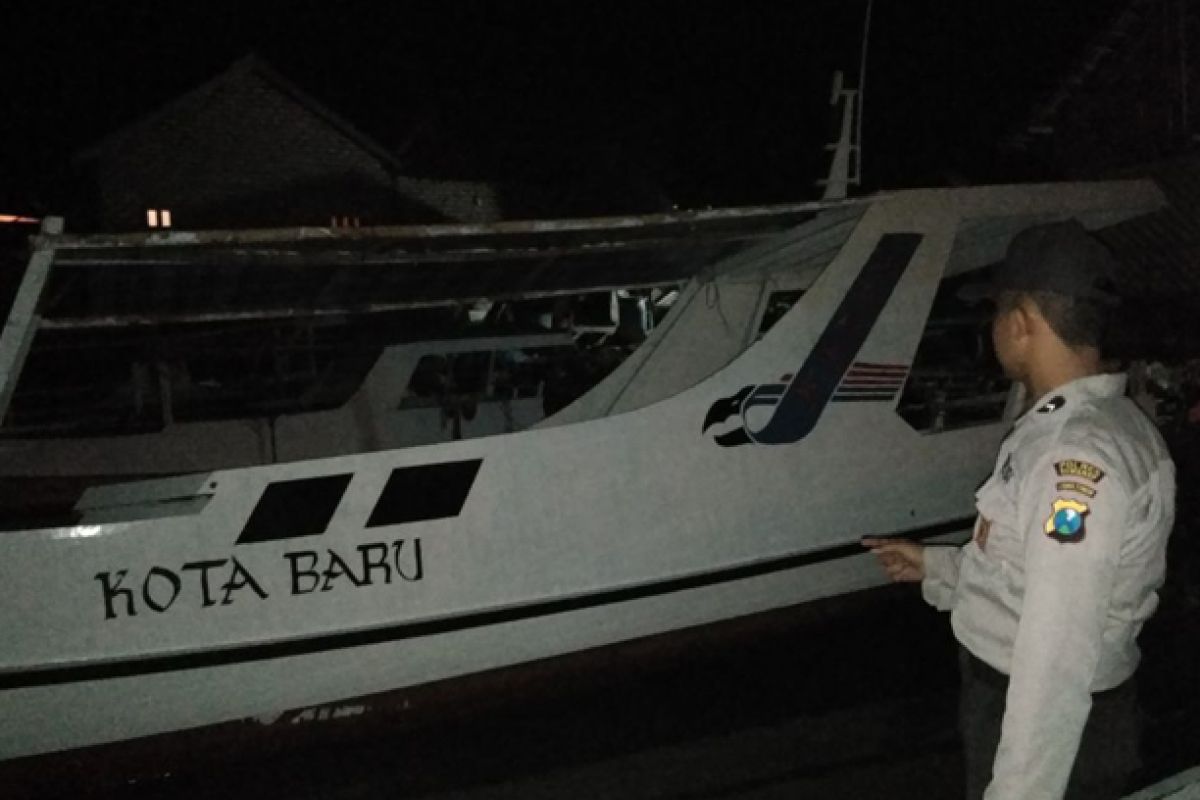 Empat Korban Perahu Miring Belum Ditemukan