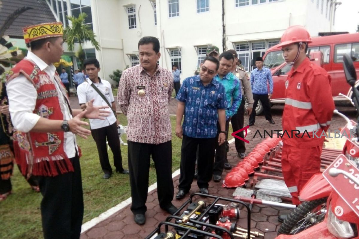 Kapuas Hulu terima bantuan alat pemadam kebakaran Karhutla