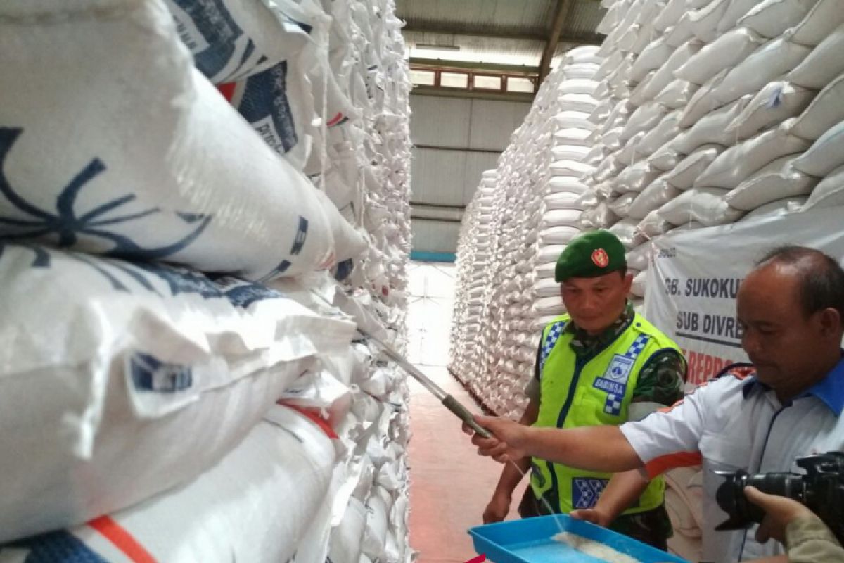 Bulog Pati gandeng 75 untuk serap gabah-beras petani