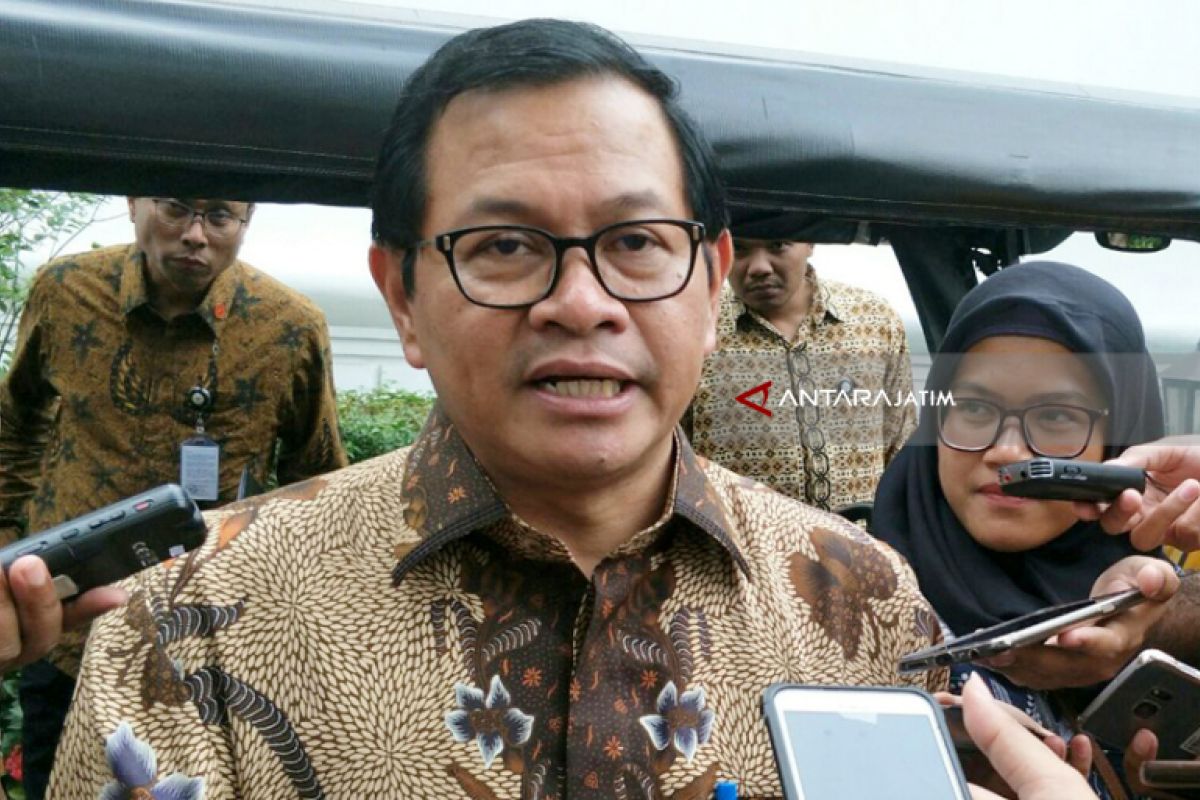 Seskab: Pendamping Jokowi dapat Perkuat Elektabilitas (Video)