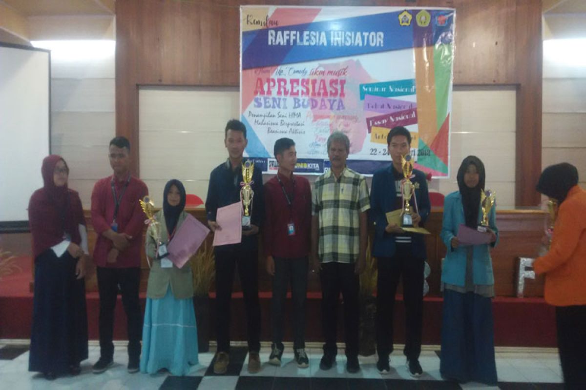 Kreasikan gerakan berbisnis siswa SMK, mahasiswa IPB raih juara esai nasional