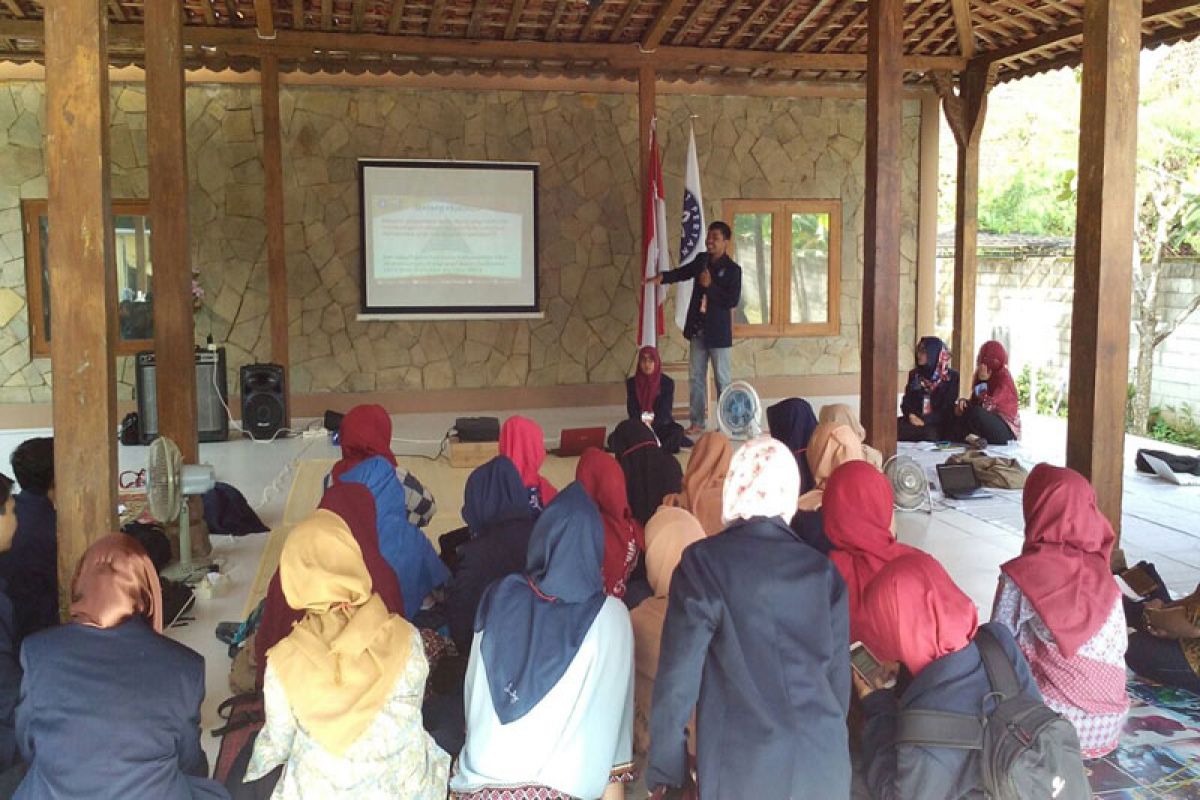 Rapat kerja Forum Wacana IPB