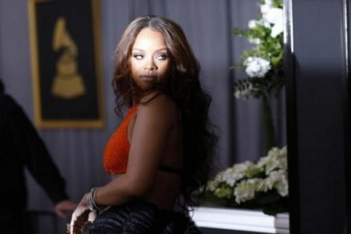 Rihanna protes Snapchat karena pasang iklan "tampar Rihanna"
