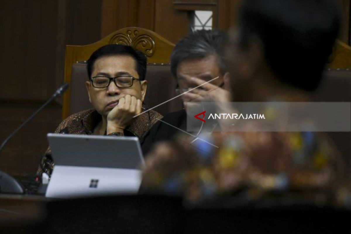 Setnov oleh JPU Dituntut 16 Tahun Penjara