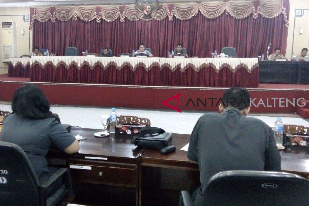 DPRD Bartim bahas Raperda penyertaan modal Rp6 miliar ke PDAM