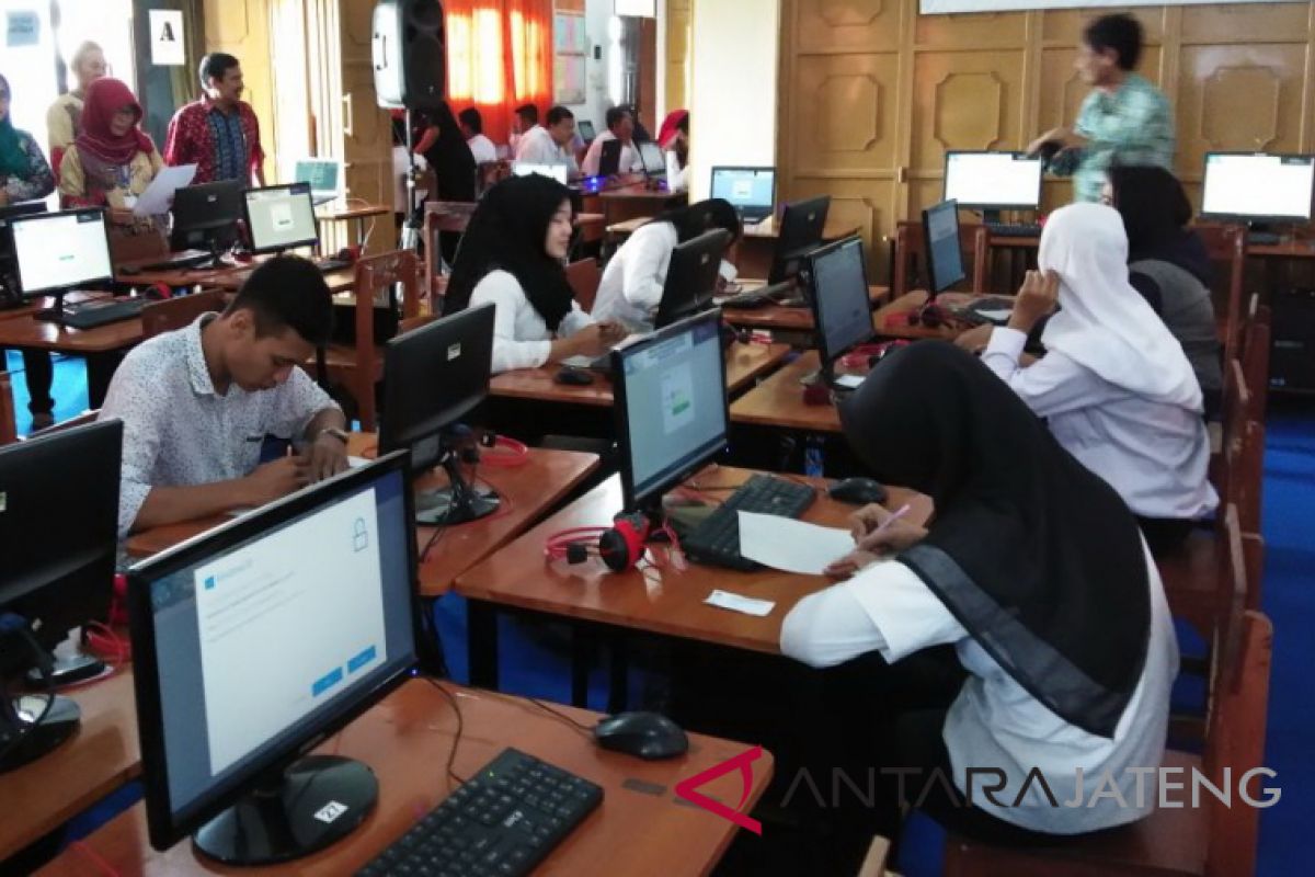 Ratusan peserta UNBK Temanggung harus ujian ulang matematika