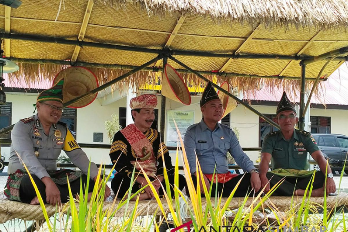 Cara Polres Solok Selatan turut lestarikan budaya daerah