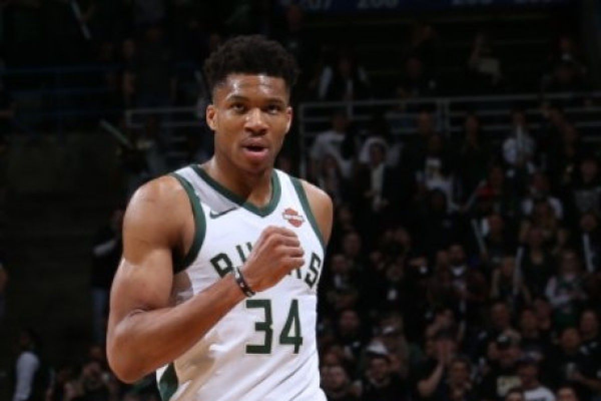 Bucks paksa gim ketujuh dimainkan